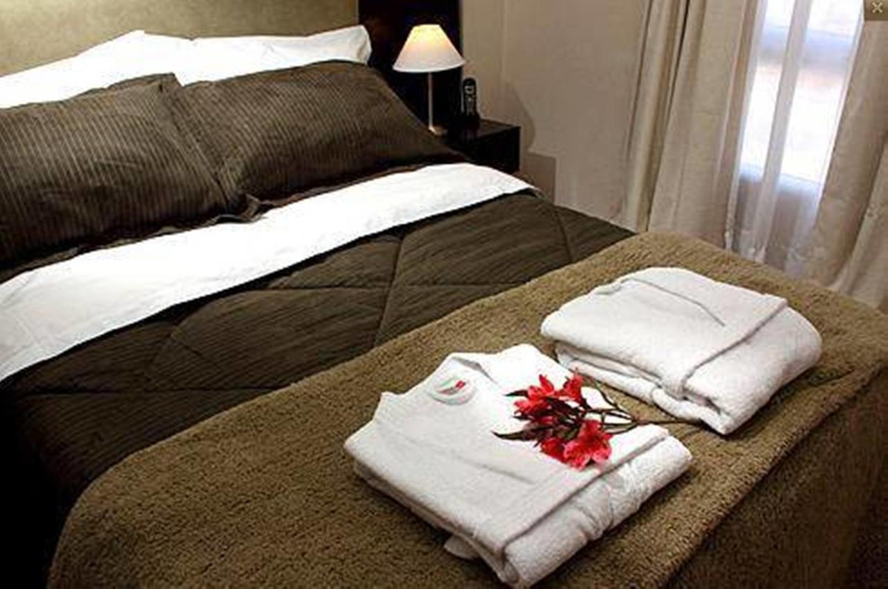 De Arroyos Apart-hotel 4*